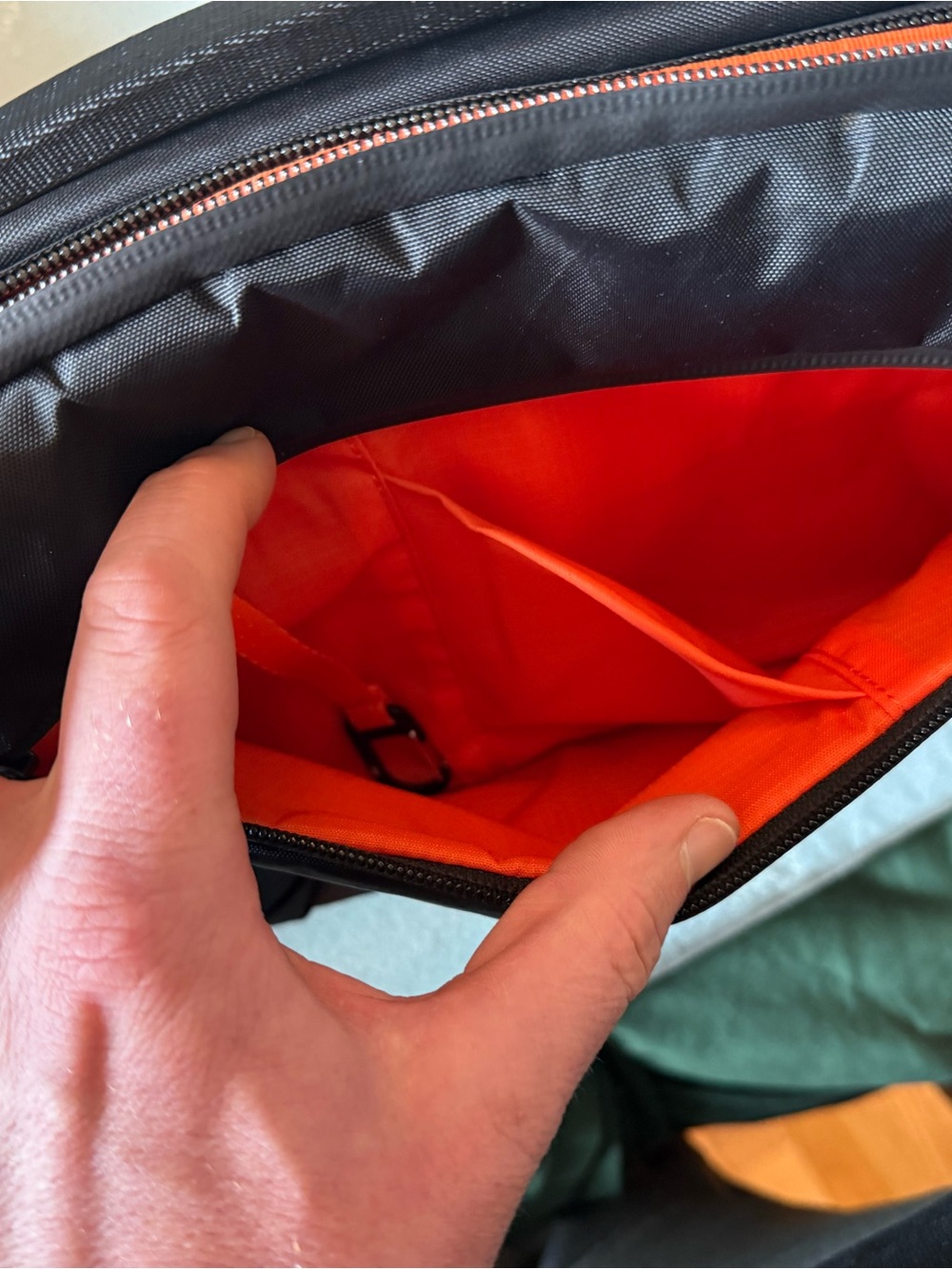 Aer Day Sling 4 Sling Bag in xPack with Adjustable Strap - Picture 2 of 5